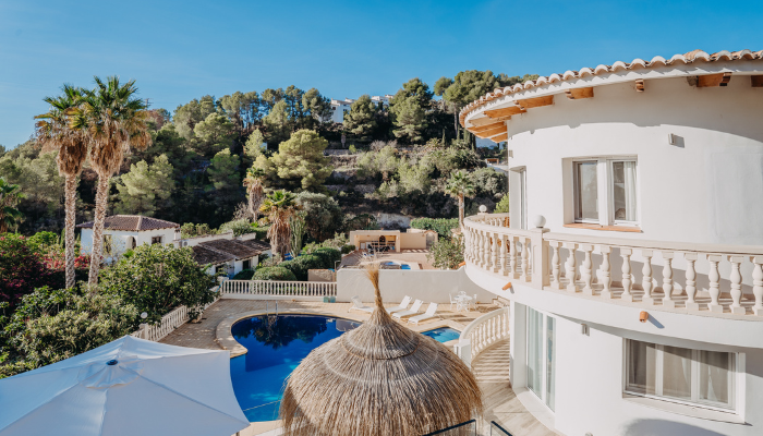 You are currently viewing What Actually Makes a Retreat Profitable?