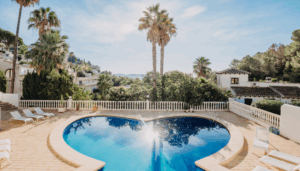 Read more about the article Your Ultimate Retreat Planning Checklist (from a Retreat Consultant Who’s Seen It All)